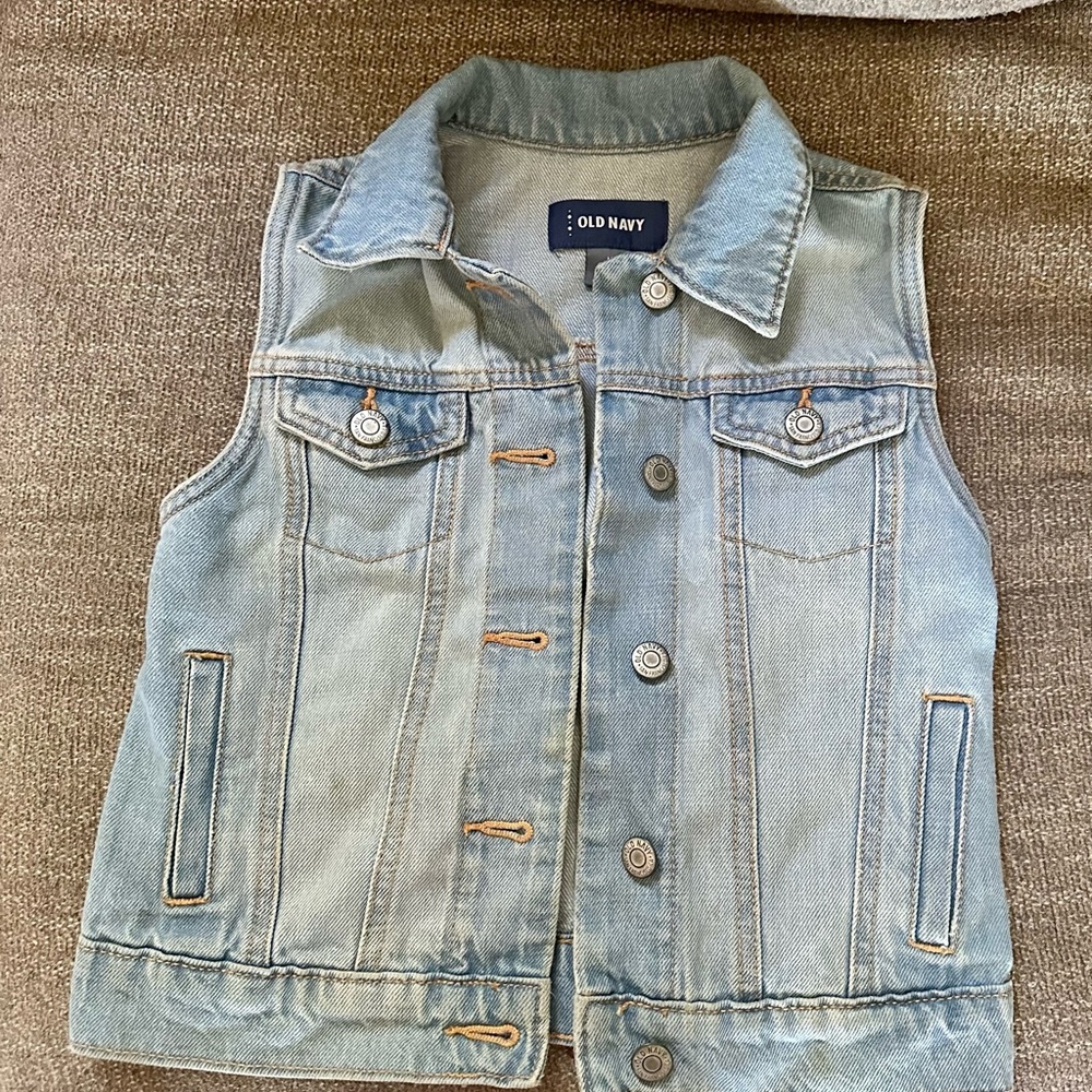 Cutoff denim vest